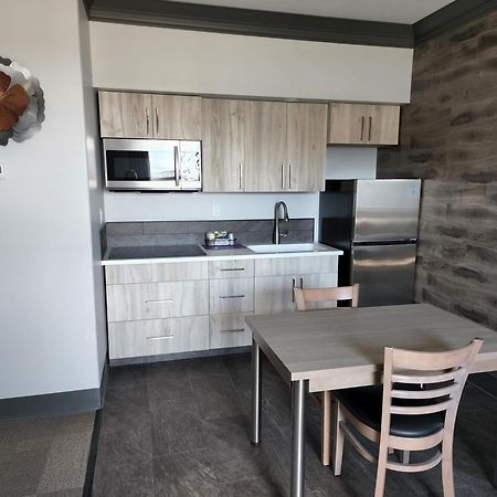Razoolies Inn Stephenville Δωμάτιο φωτογραφία
